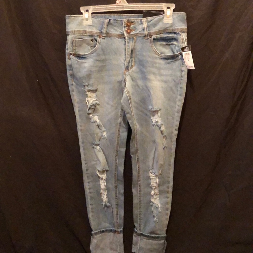 Rue21 size 8 Mid-rise ankle jegging